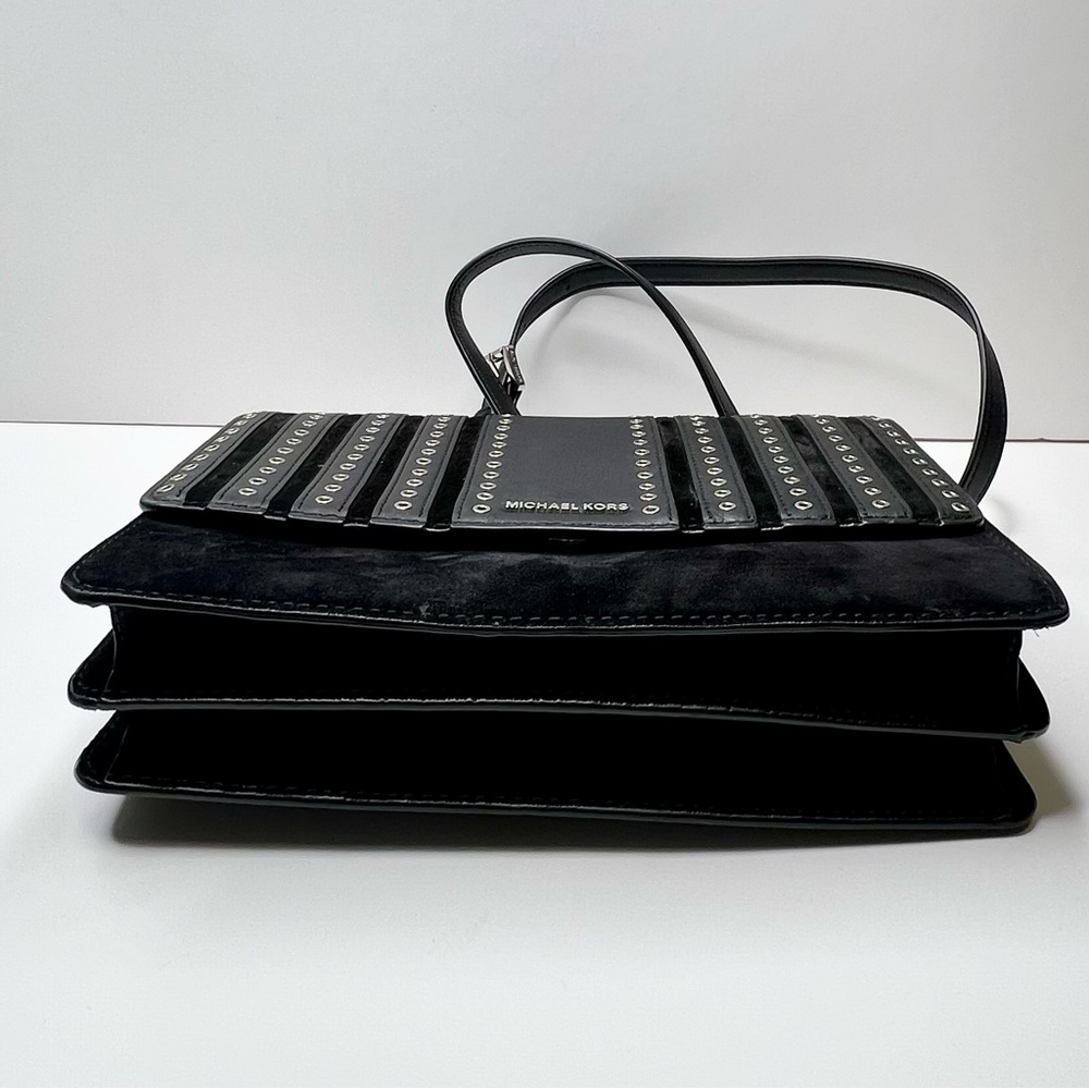 Michael Kors Brooklyn Grommet Crossbody Black Medium - Picture 8 of 13